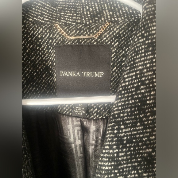 Ivanka Trump Wool blend winter coat sz 10 medium - Picture 3 of 6